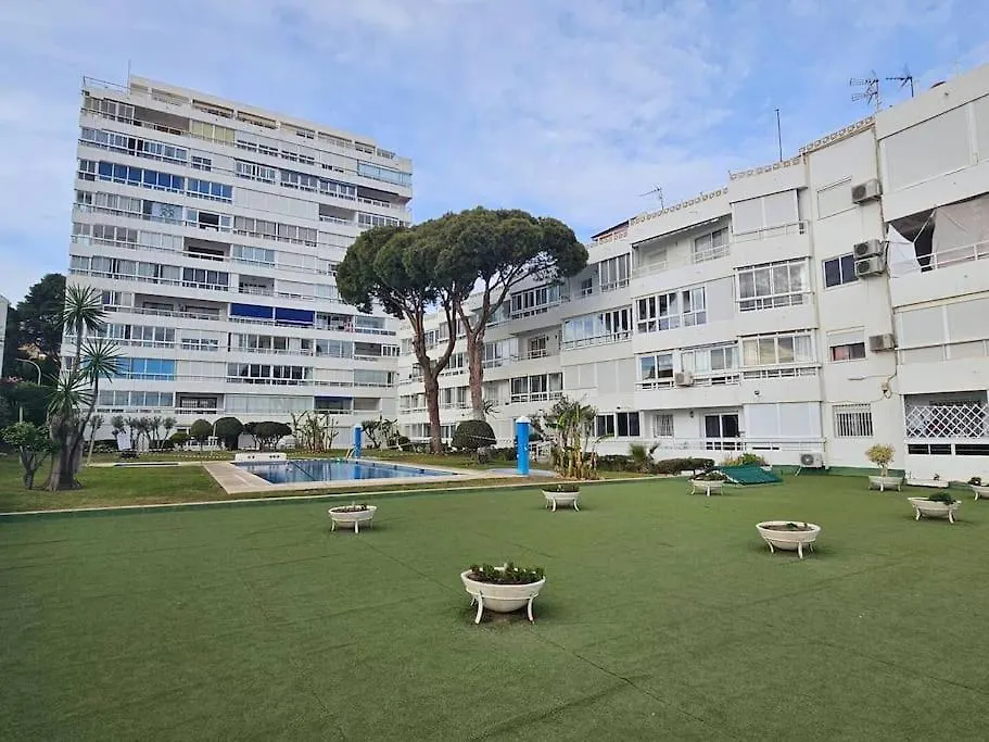 Luxury Apartment 30M From Beach Benalmádena Ισπανία